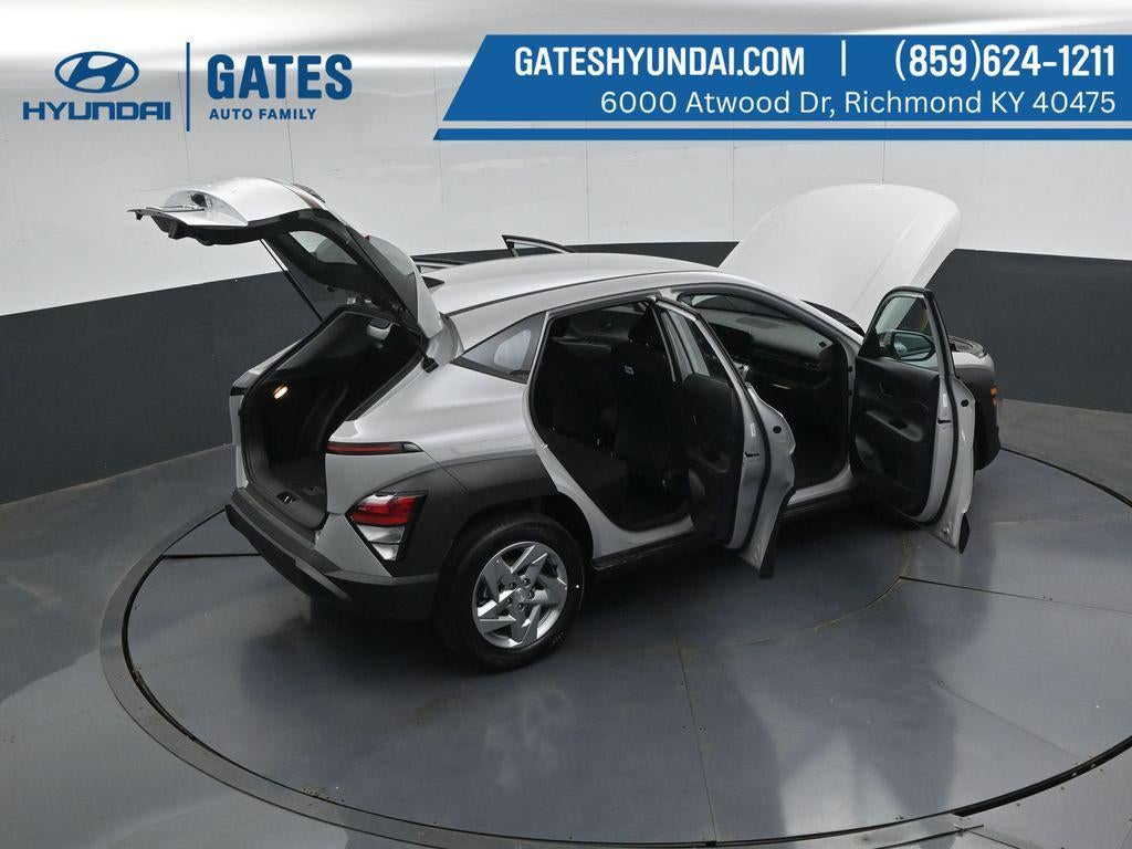 2027 Hyundai KONA SE