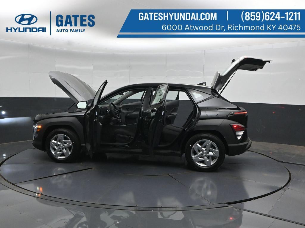2027 Hyundai KONA SE