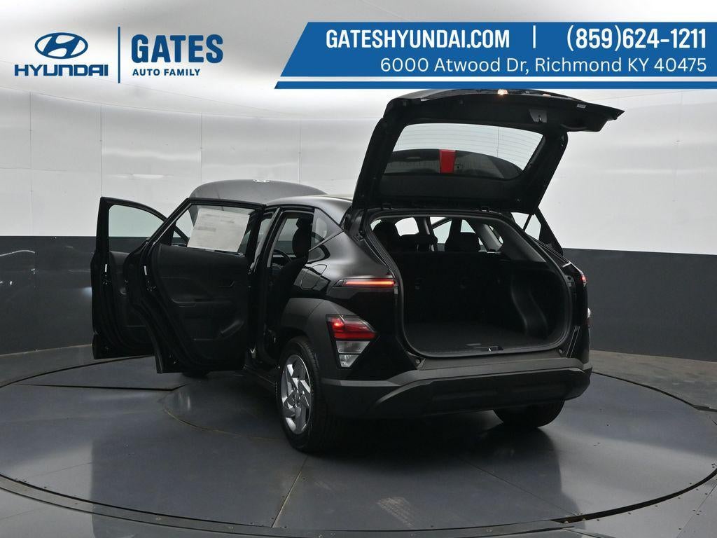 2027 Hyundai KONA SE