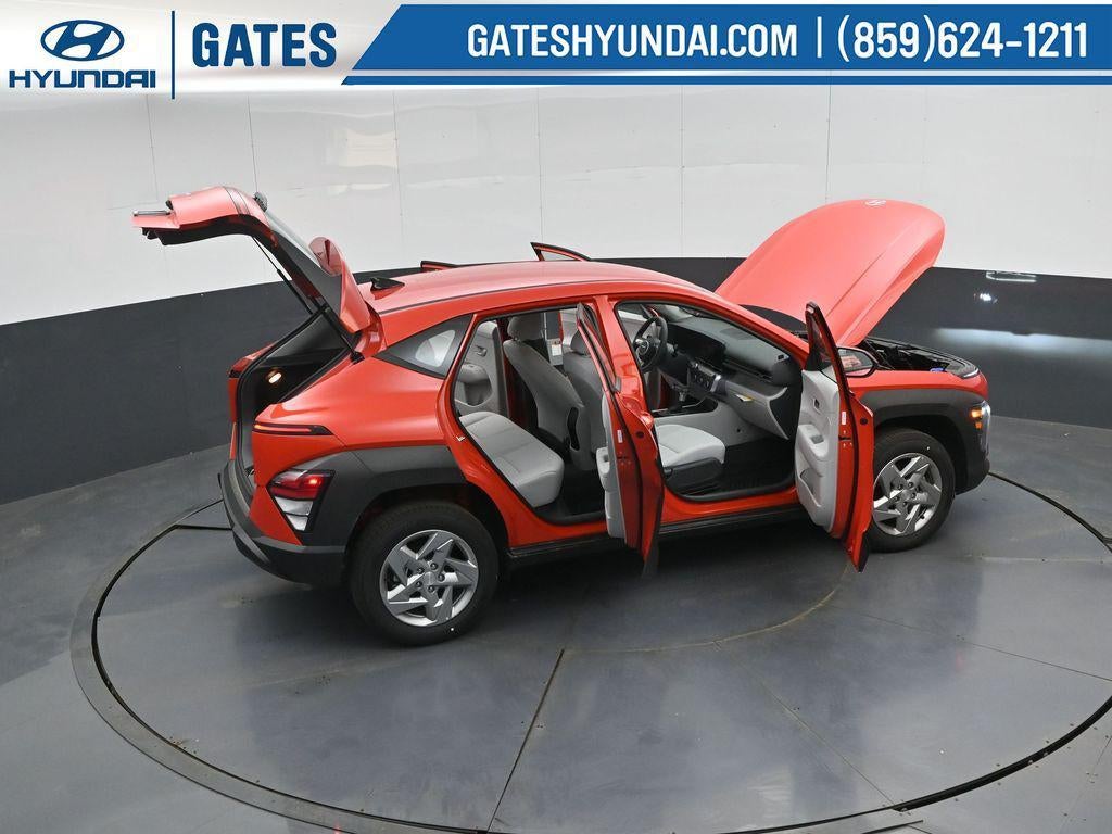 2026 Hyundai KONA SE