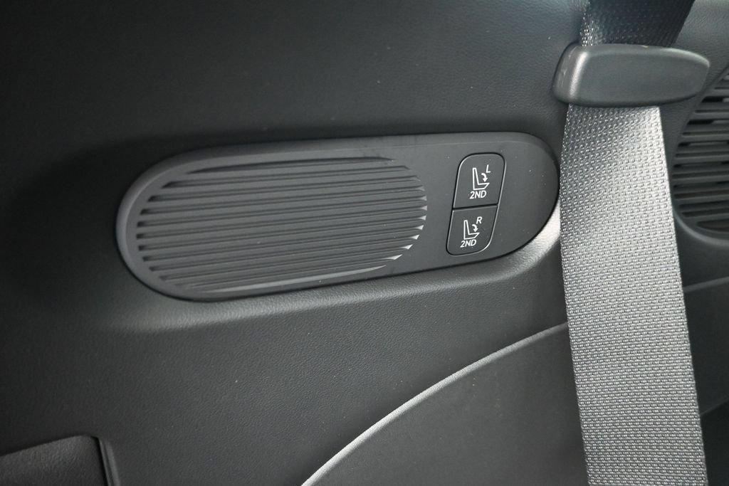 2027 Hyundai PALISADE SEL 7 Passenger