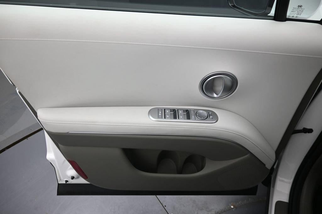 2027 Hyundai PALISADE HYBRID SEL 7 Passenger