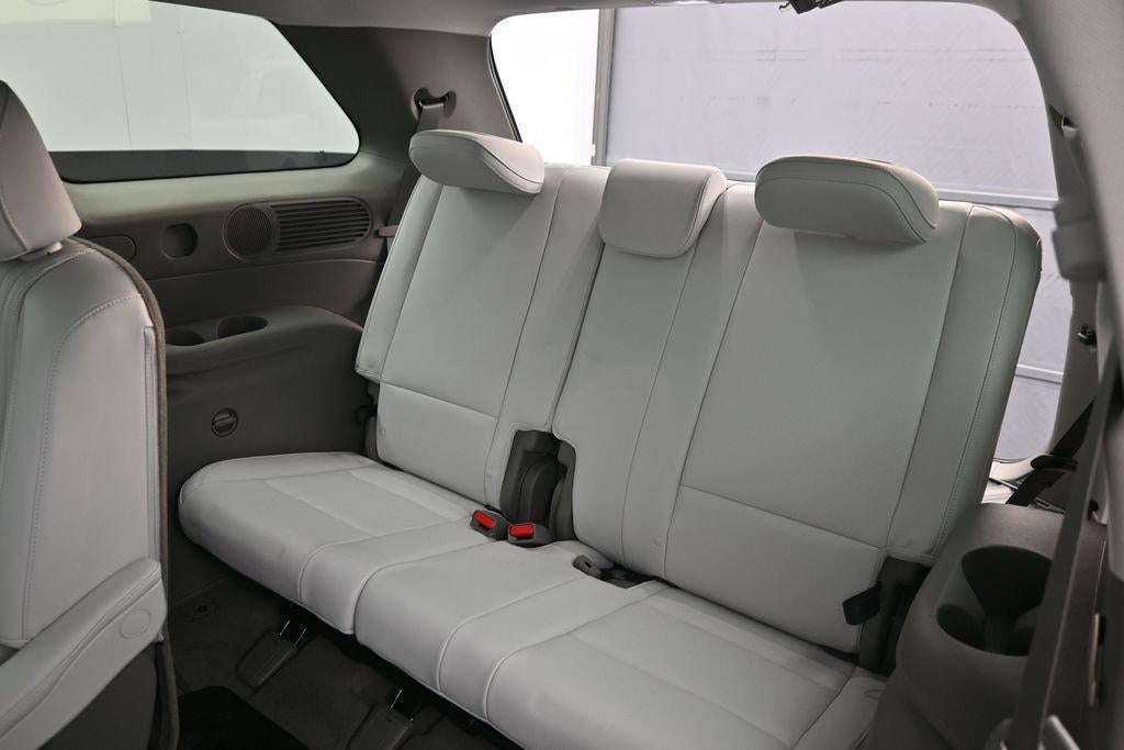 2027 Hyundai PALISADE HYBRID SEL 7 Passenger