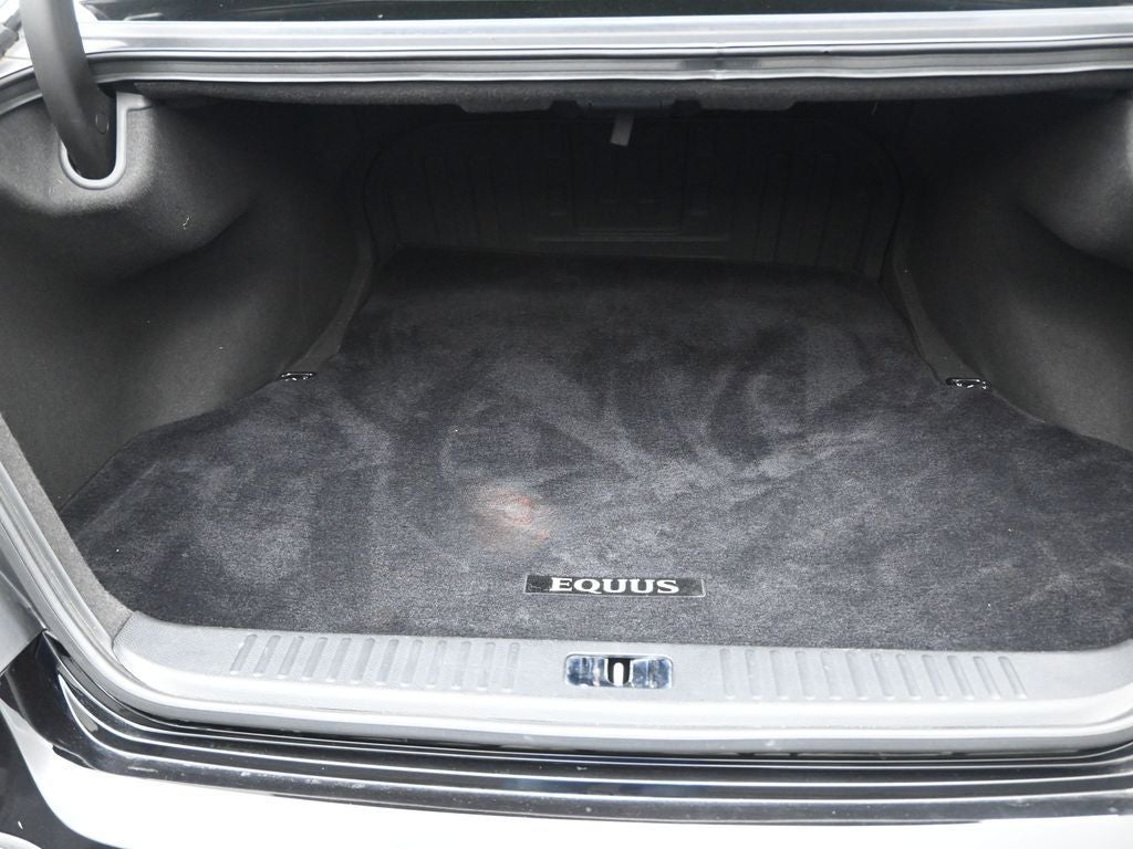 2012 Hyundai EQUUS Signature