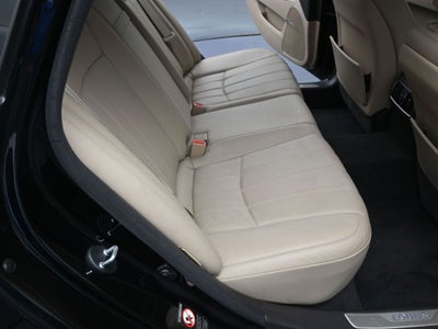 2012 Hyundai EQUUS Signature