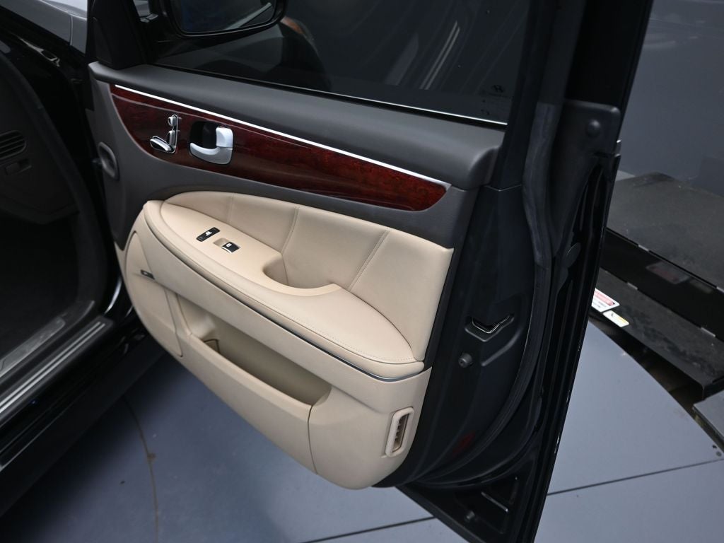2012 Hyundai EQUUS Signature