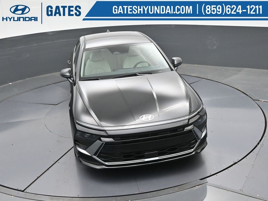 2025 Hyundai SONATA SE