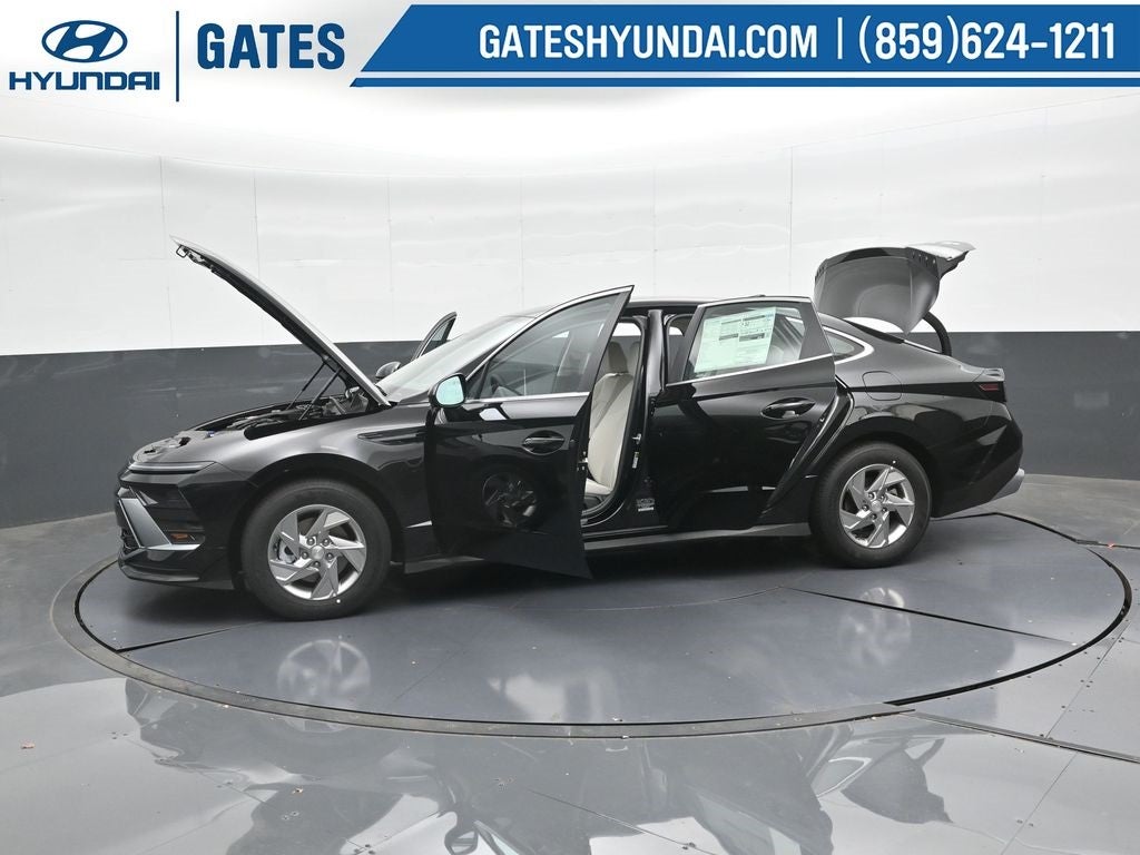 2025 Hyundai SONATA SE