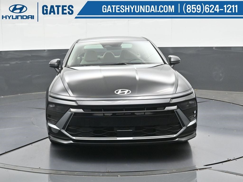 2025 Hyundai SONATA SE