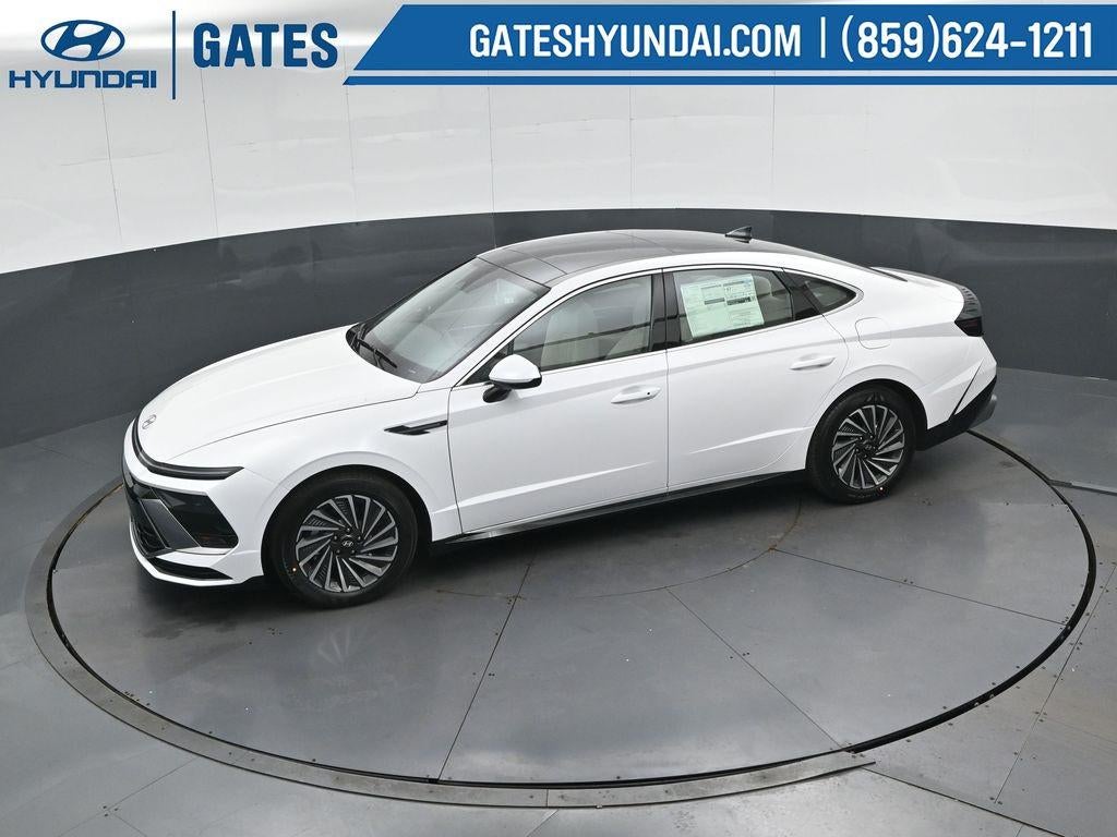 2026 Hyundai SONATA HYBRID SEL