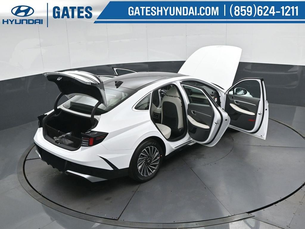 2026 Hyundai SONATA HYBRID SEL