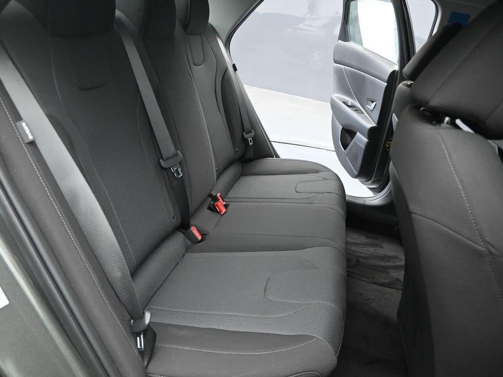 2025 Hyundai ELANTRA SE Active SRC