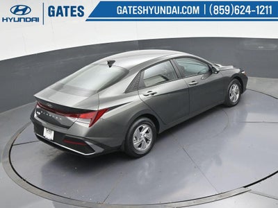 2025 Hyundai ELANTRA SE Active SRC