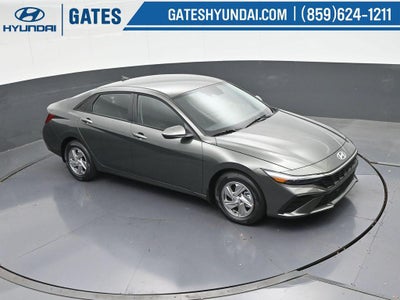 2025 Hyundai ELANTRA SE Active SRC