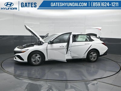 2026 Hyundai ELANTRA SE