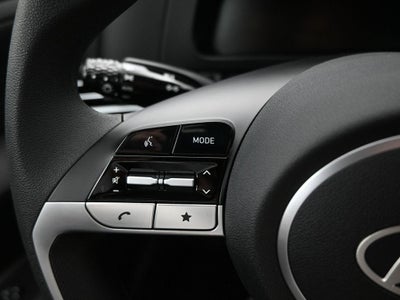 2025 Hyundai ELANTRA SE Active SRC