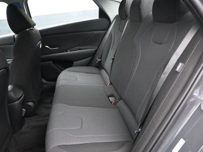 2025 Hyundai ELANTRA SE Active SRC