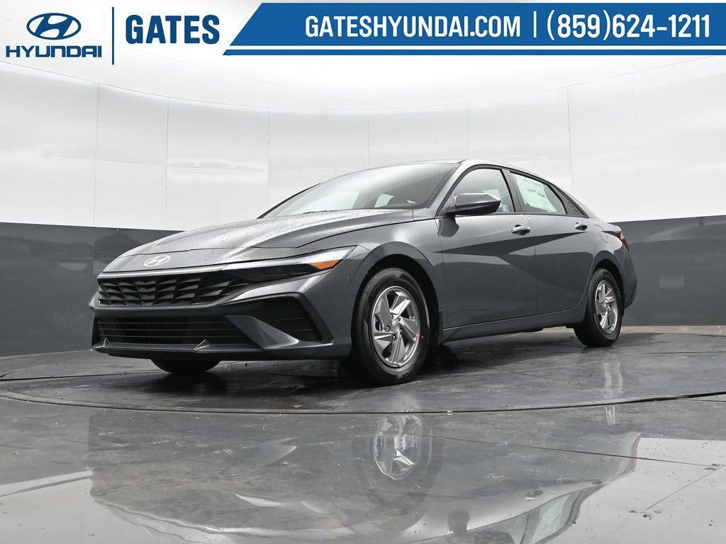 2025 Hyundai ELANTRA SE Active SRC