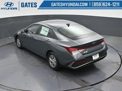 2025 Hyundai ELANTRA SE Active SRC