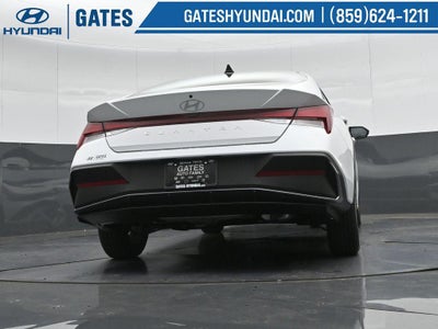 2026 Hyundai ELANTRA SE