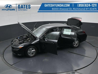 2026 Hyundai ELANTRA SE