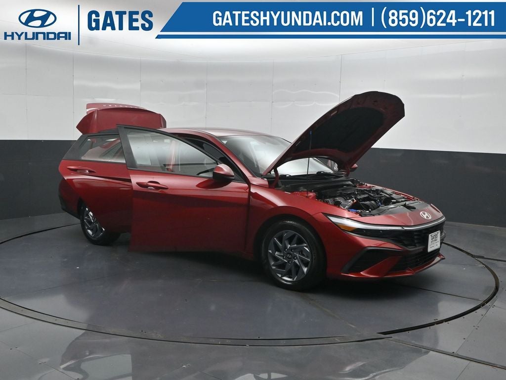 2024 Hyundai ELANTRA SEL