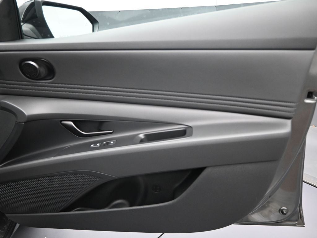 2025 Hyundai ELANTRA SEL Sport SRC Program N