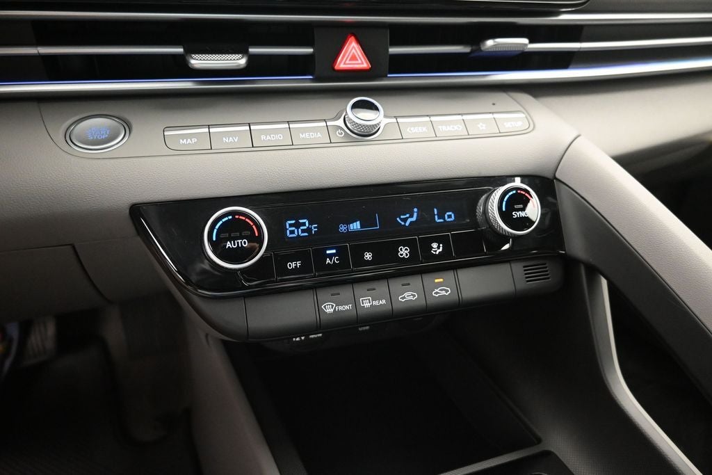2024 Hyundai Elantra SEL - Photo 21