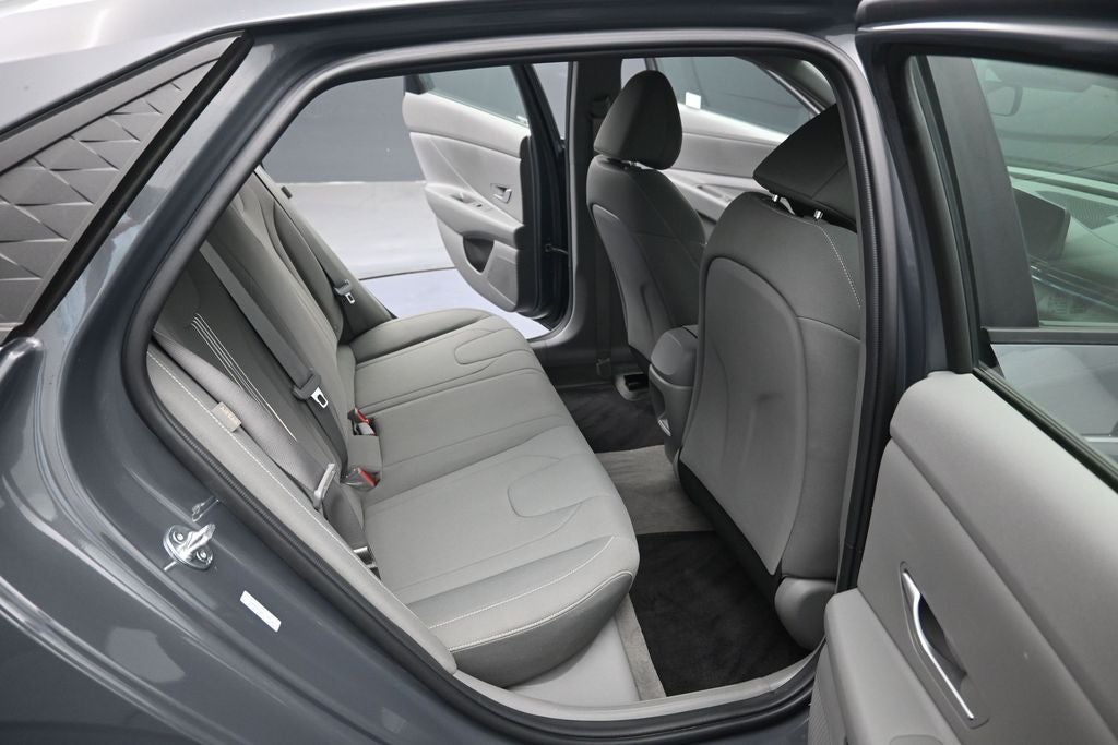 2024 Hyundai Elantra SEL - Photo 31