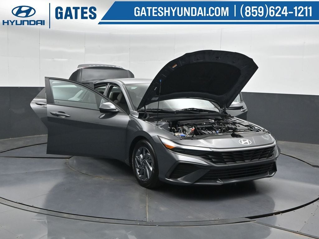 2024 Hyundai Elantra SEL - Photo 57