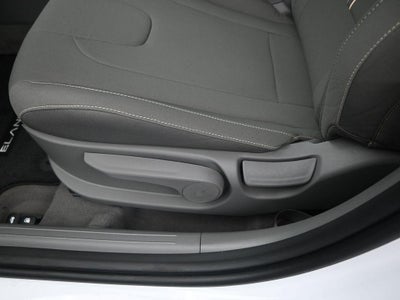 2025 Hyundai ELANTRA SEL Sport Sport Active SRC