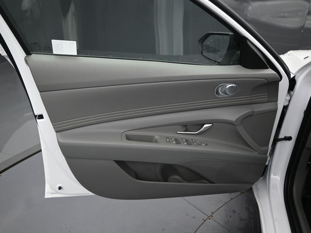 2025 Hyundai ELANTRA SEL Sport Sport Active SRC