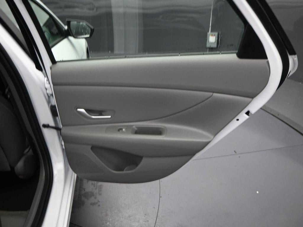 2025 Hyundai ELANTRA SEL Sport Sport Active SRC