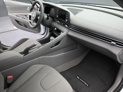 2025 Hyundai ELANTRA SEL Sport Sport Active SRC