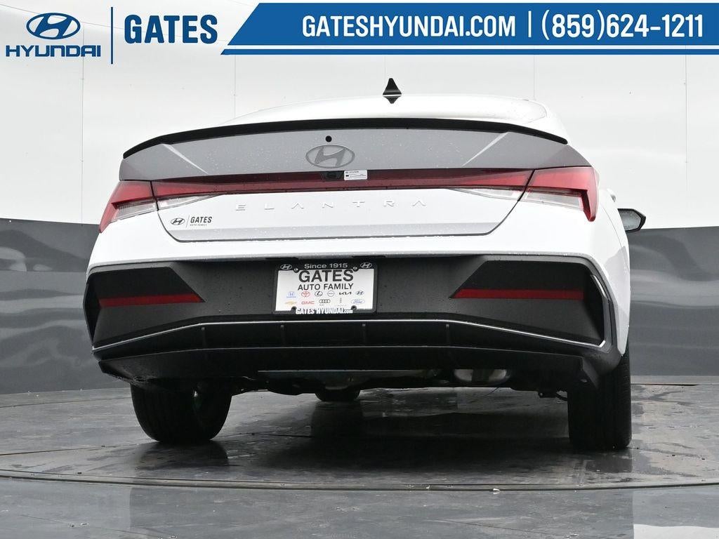 2025 Hyundai ELANTRA SEL Sport Sport Active SRC