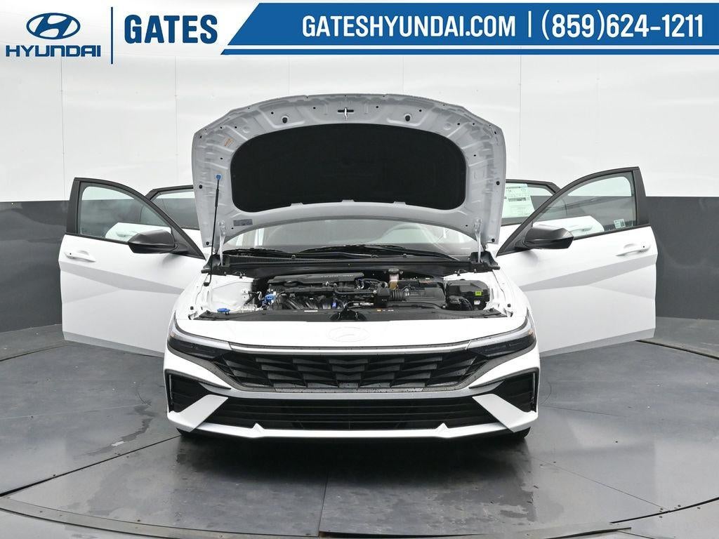 2025 Hyundai ELANTRA SEL Sport Sport Active SRC