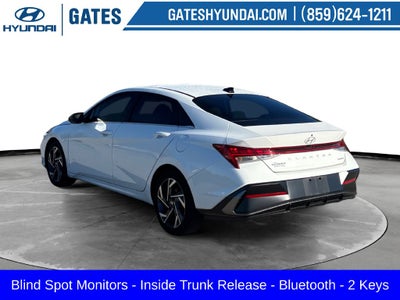 2025 Hyundai ELANTRA Limited