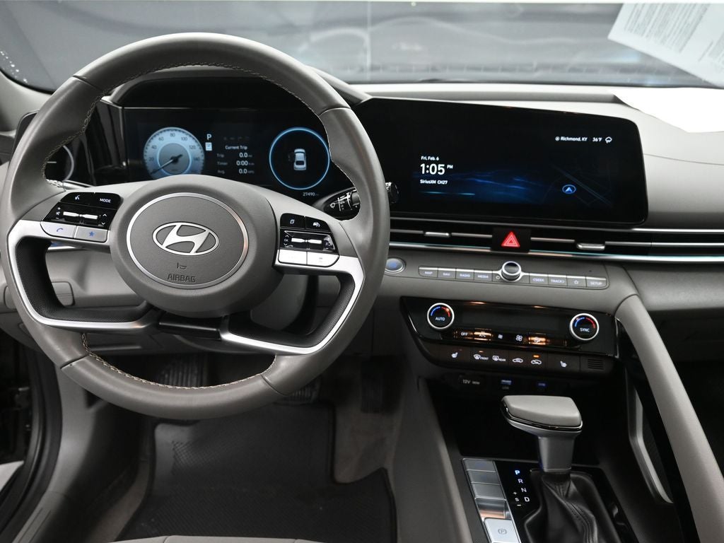 2024 Hyundai ELANTRA SEL