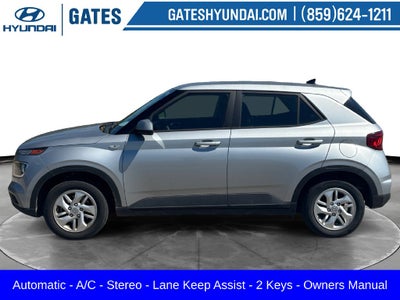 2022 Hyundai VENUE SE