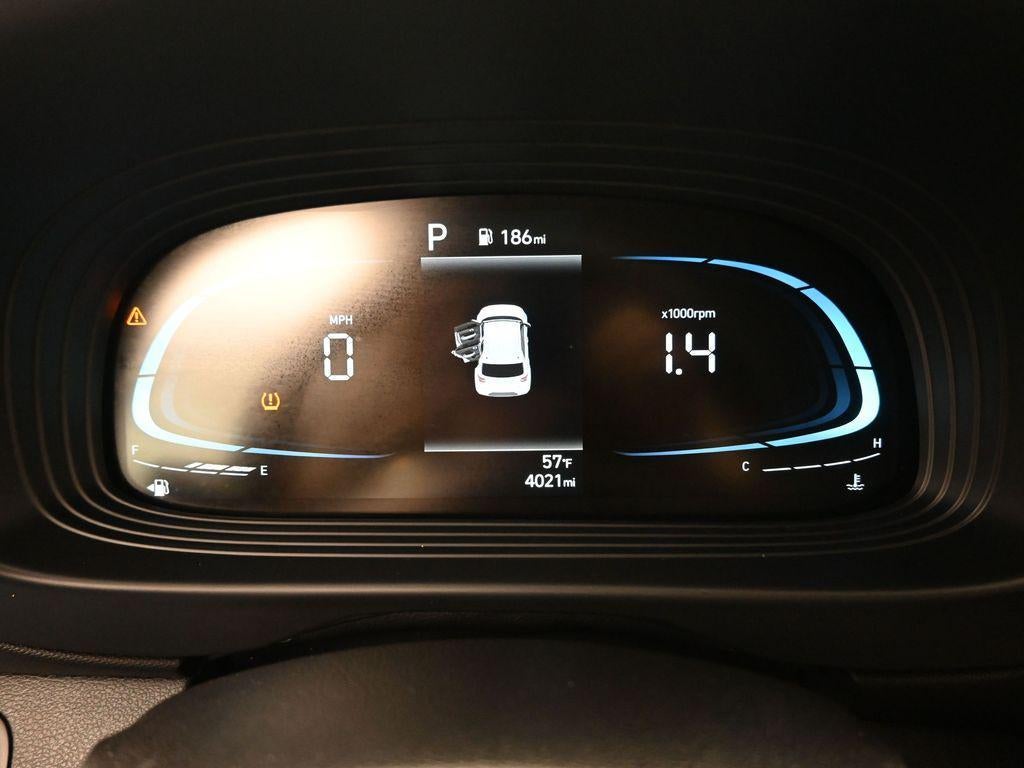 2025 Hyundai VENUE SE Active SRC