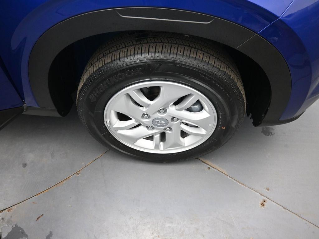 2025 Hyundai VENUE SE Active SRC