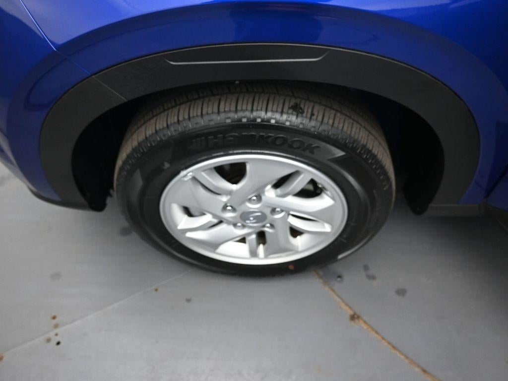 2025 Hyundai VENUE SE Active SRC