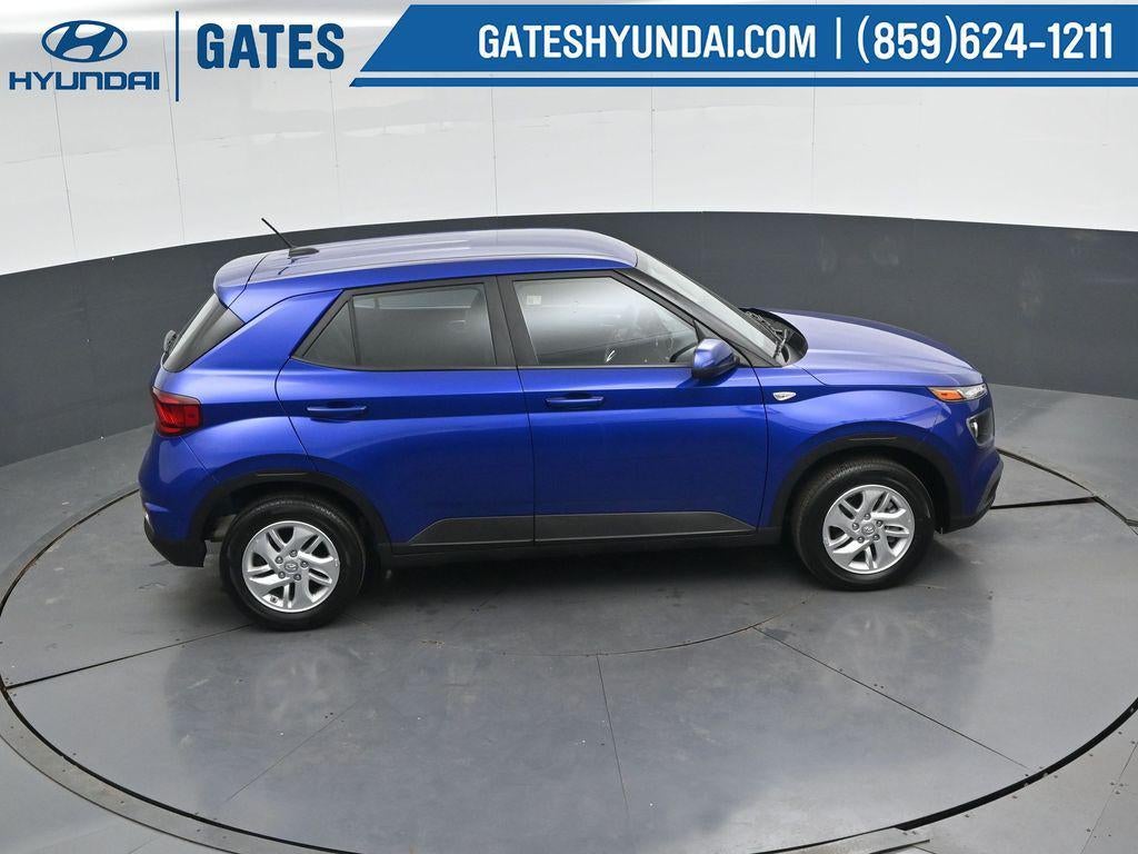 2025 Hyundai VENUE SE Active SRC