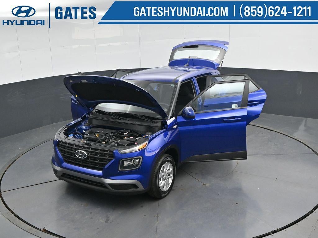 2025 Hyundai VENUE SE Active SRC