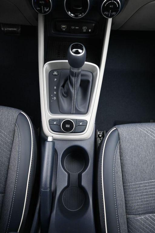 2026 Hyundai VENUE SEL W/ 2-Tone Roof