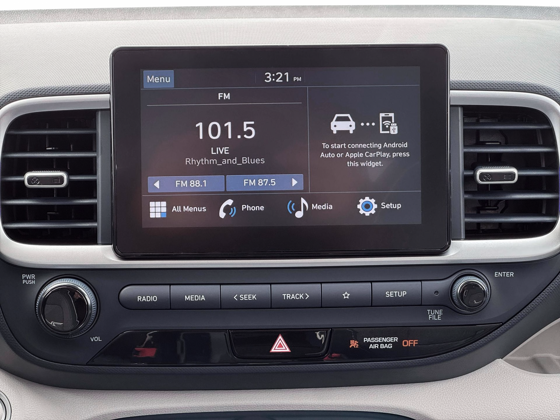 2026 Hyundai VENUE SEL W/ 2-Tone Roof