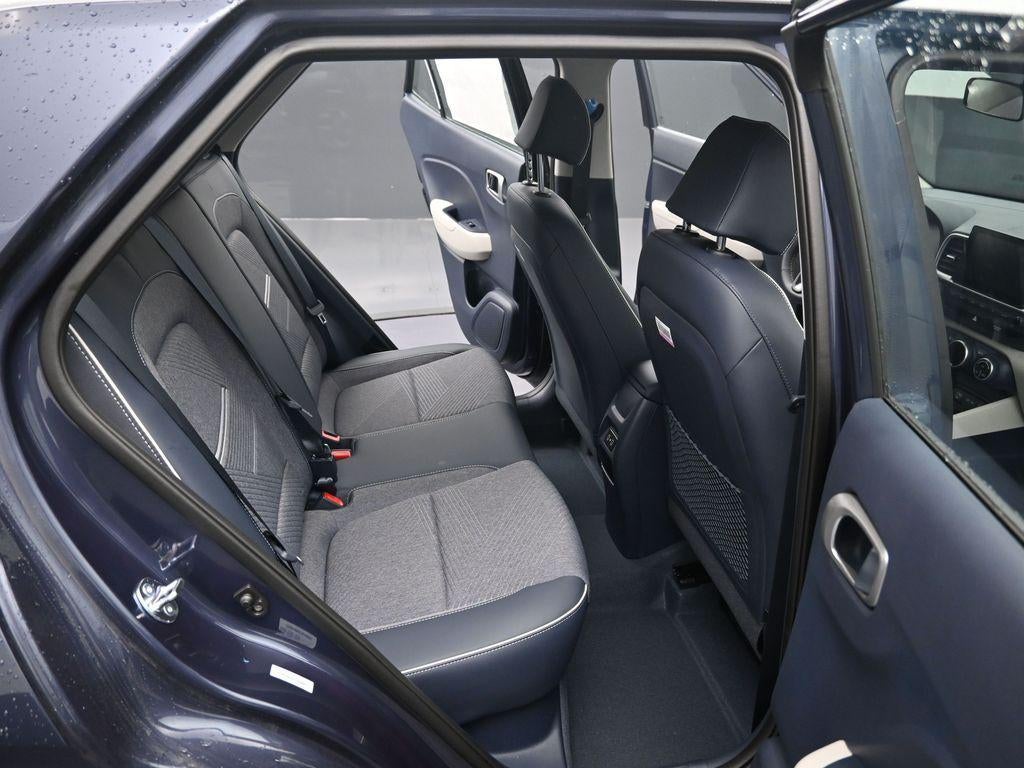 2026 Hyundai VENUE SEL W/ 2-Tone Roof