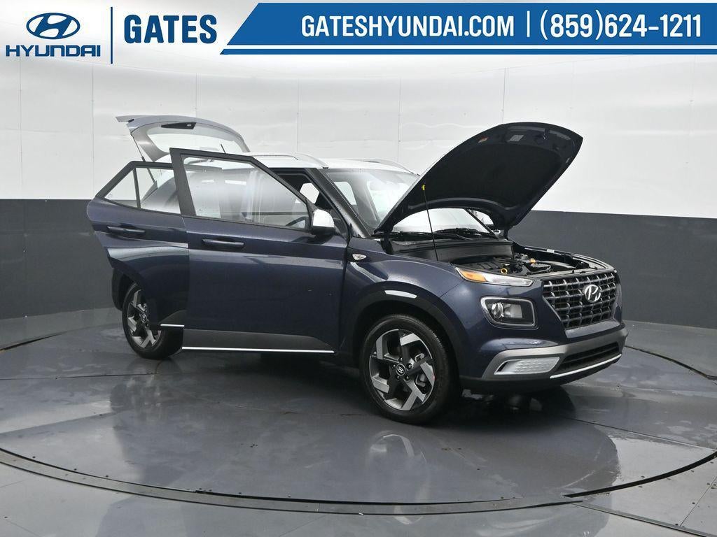 2026 Hyundai VENUE SEL W/ 2-Tone Roof