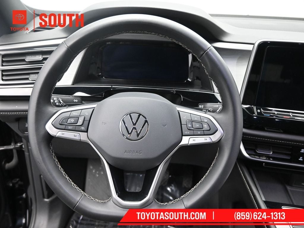 2024 Volkswagen Atlas Cross Sport 2.0T SE w/Technology