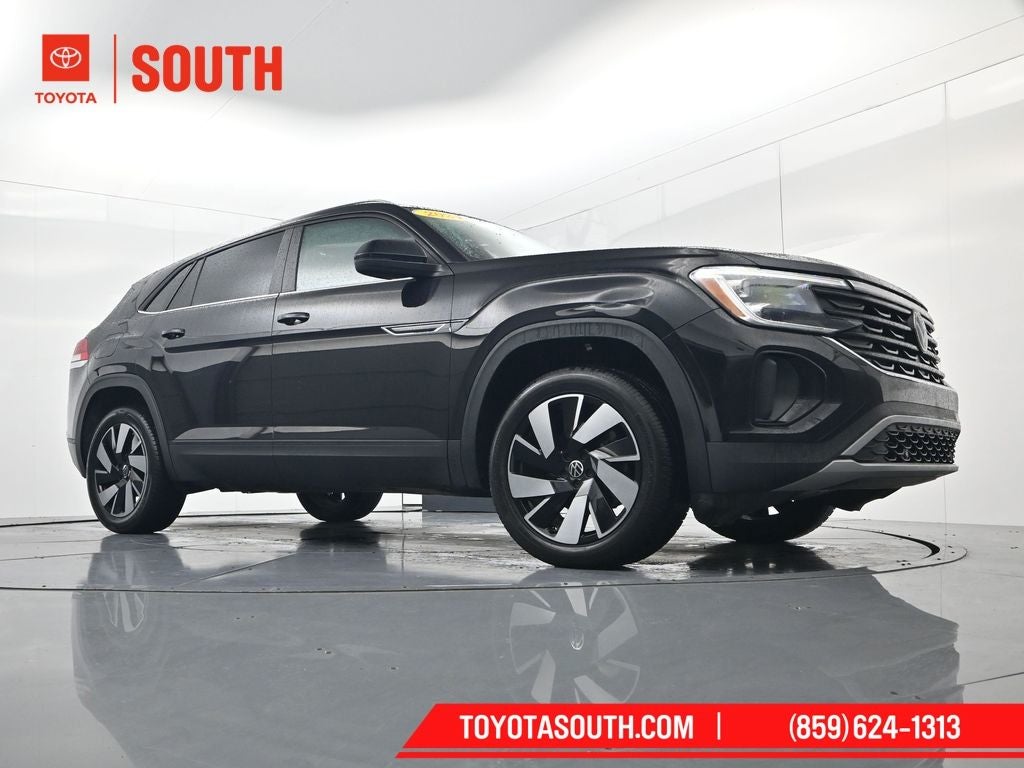 2024 Volkswagen Atlas Cross Sport 2.0T SE w/Technology